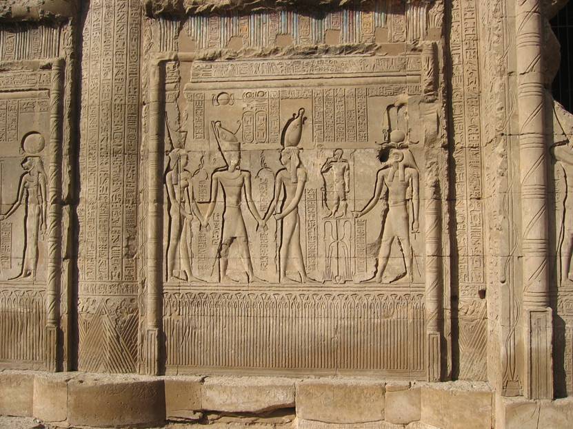 Aegypten Rundreise, Nilkreuzfahrt, Esna, Chnum-Tempel, Hieroglyphen