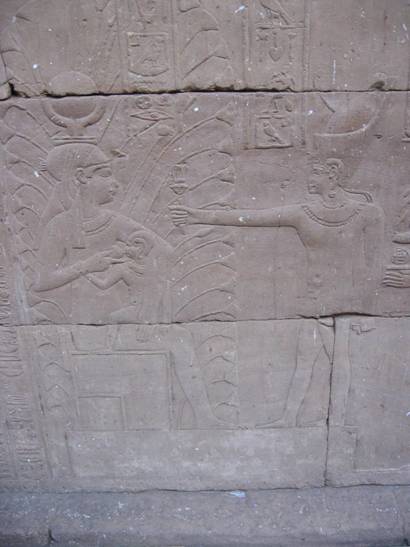 Aegypten Rundreise, Nilkreuzfahrt, IBEROTEL, MS Crown Empress, Edfu, Horus Tempel, Falkensaeugende Koenigin Hathor
