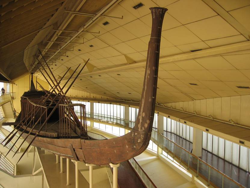 Aegypten Rundreise, Kairo, Cheops Pyramide von Giseh, Cheops-Boat-Museum, Schiff aus Zedernholz
