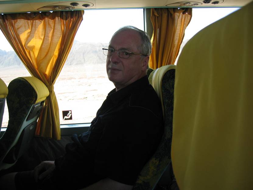 Aegypten Rundreise, Busfahrt von Kairo nach Hurghada, Sahara