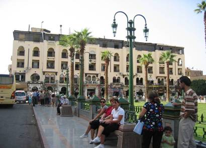 Aegypten Rundreise, Kairo, Stadtzentrum, Parkanlage vor dem Khan el-Khalili Basar