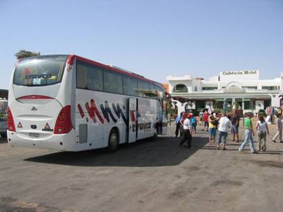 Aegypten Rundreise, Busfahrt von Kairo nach Hurghada, Sahara