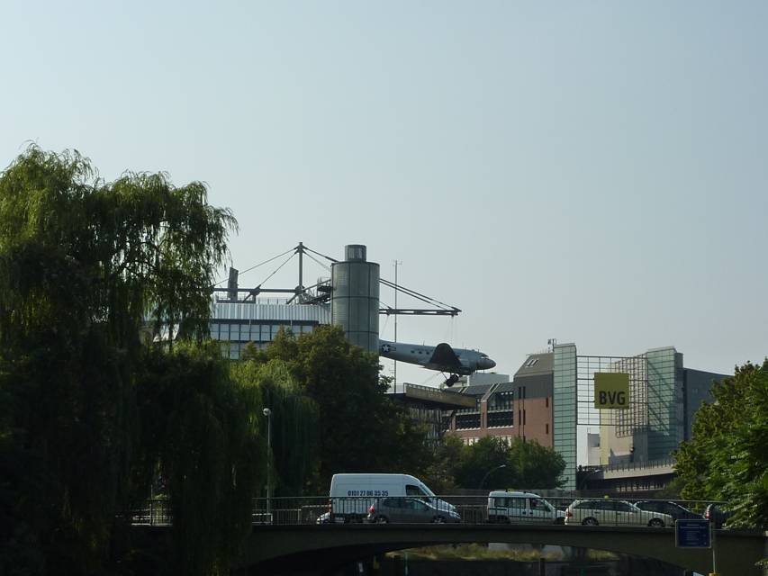 Berlin, Bootsfahrt auf der Spree, Landwehrkanal, Deutsches Technikmuseum, letzte Landung eines Rosinenbombers 