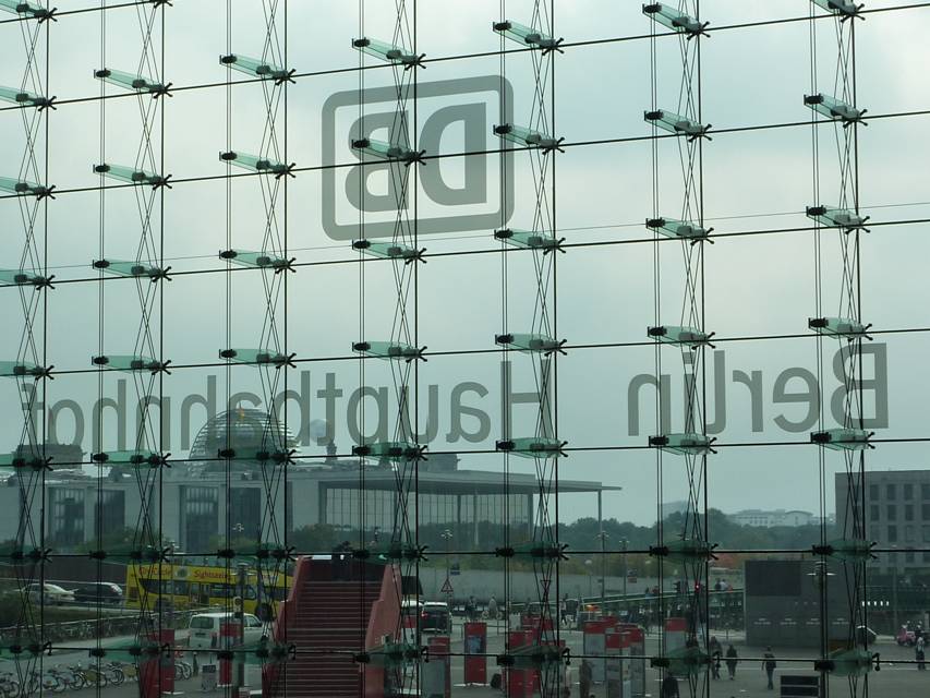 Berlin, Hauptbahnhof, groete Turmbahnhof Europas