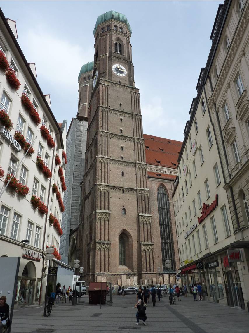 Muenchen Stadtbummel, Frauenkirche