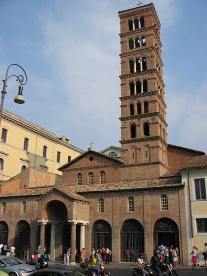 Rom, Santa Maria in Cosmedin, schoenste Glockenturm Roms, Mund der Wahrheit