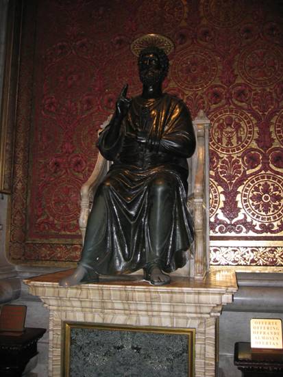 Rom, Vatikan, Peterskirche, Bronzestatue des heiligen Petrus