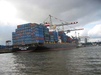 Hamburg, Containerschiff, Containerterminal