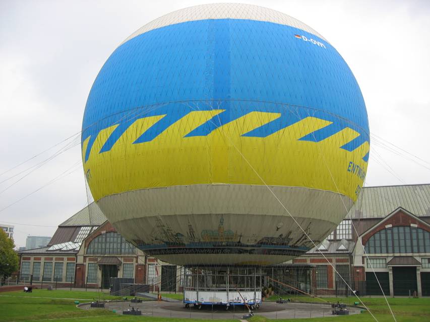 Hamburg, Highflyer Hamburg, Heissluftballon bei den Deichtorhallen 