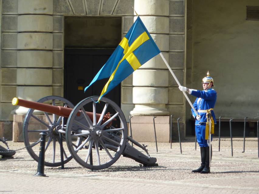 Stockholm Stadtbummel, Schloss, Kungliga Sklottet, Svea Livgarde, Wachabloese
